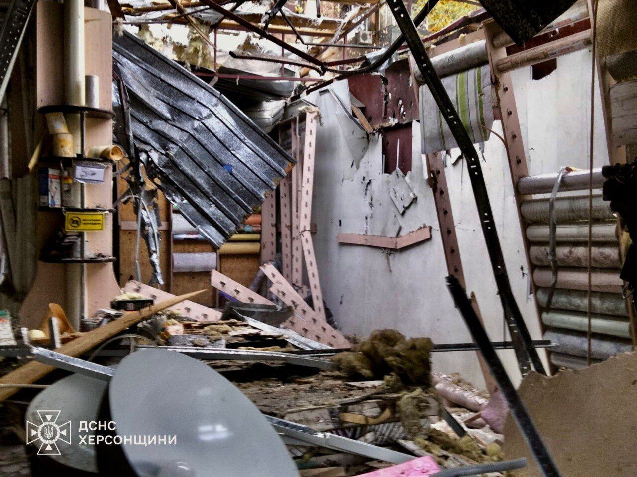 Підступний артобстріл ворогом Херсону: загинуло двоє людей, багато поранених