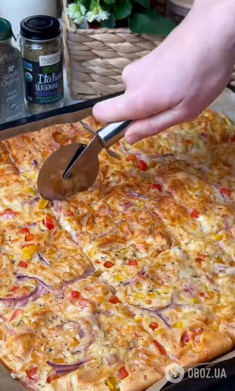 Швидка піца без вимішування тіста для вечері: готується всього 25 хвилин