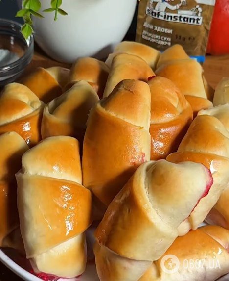 Бюджетні рогалики з дріжджового тіста: вийдуть дуже пухкими