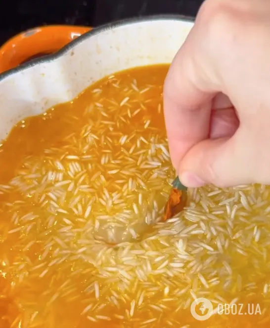 Як правильно готувати плов, щоб він не перетворився на кашу, і який рис не підходить: ділимося рецептом і порадами