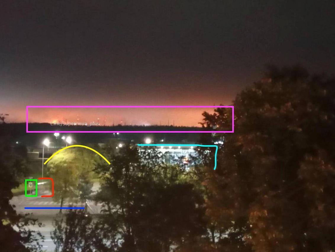 В России после атаки беспилотников вспыхнул один из крупнейших НПЗ в Ленинградской области. Фото и видео