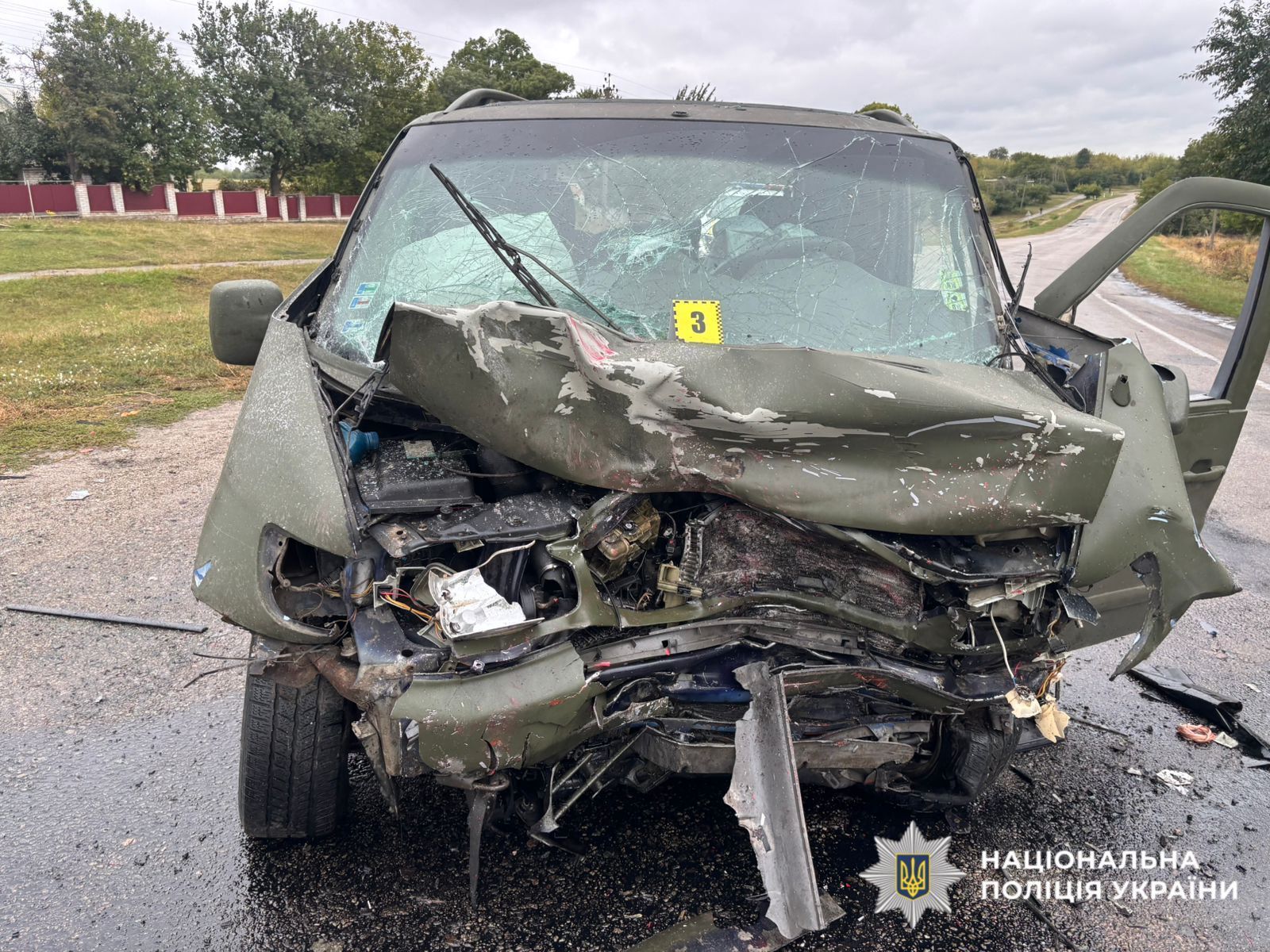 На Київщині зіткнулись два авто: є загиблий, серед постраждалих – дитина. Подробиці та фото