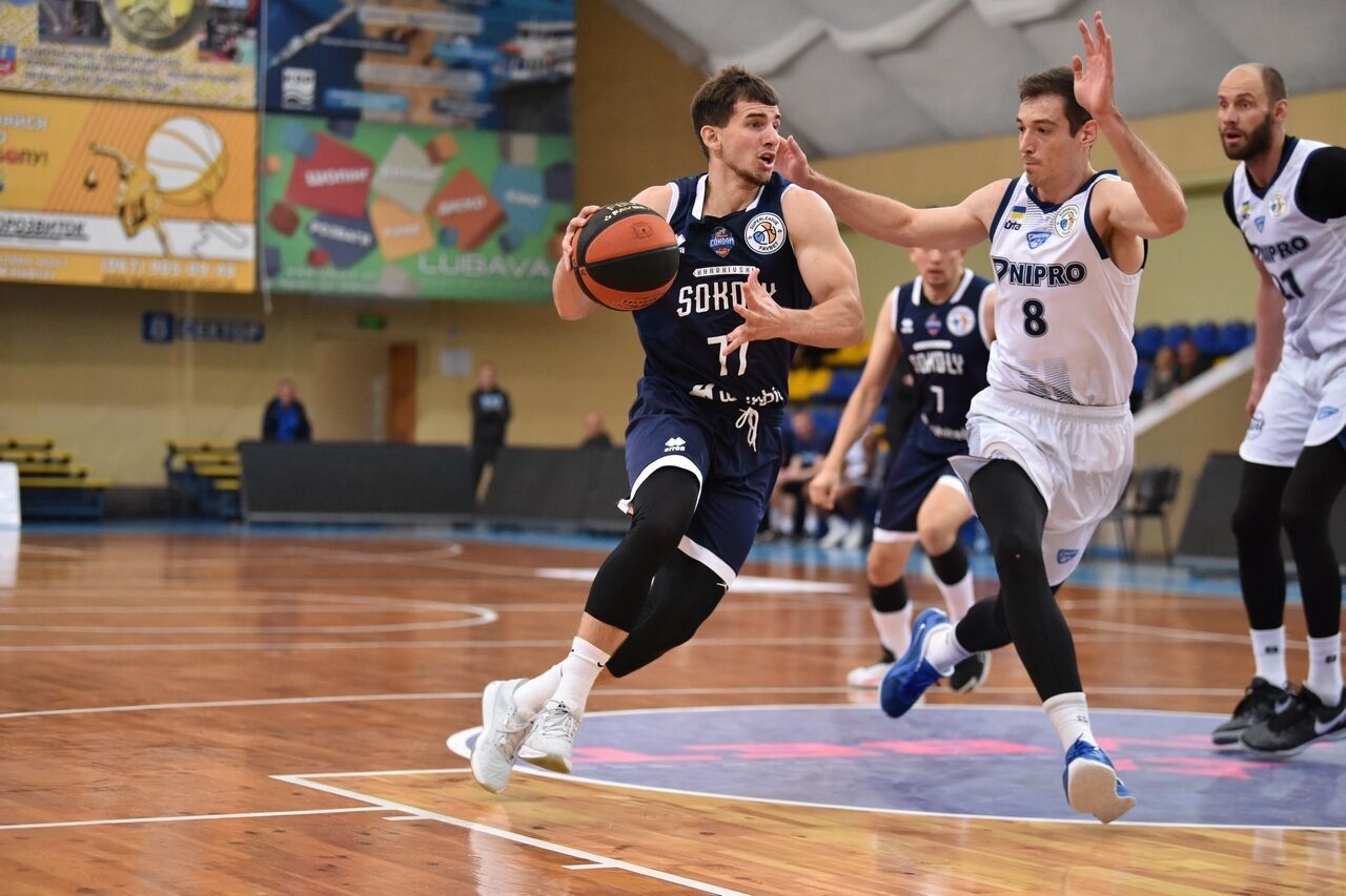 Чемпіон Суперліги здобув непросту перемогу в Черкасах