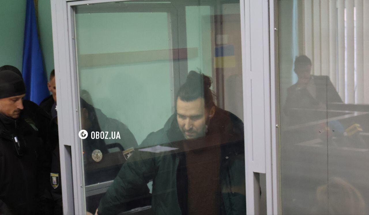 Жорстоко побив велосипедиста у Києві: суд обрав запобіжний захід водію Mercedes Хілику. Подробиці, фото й відео