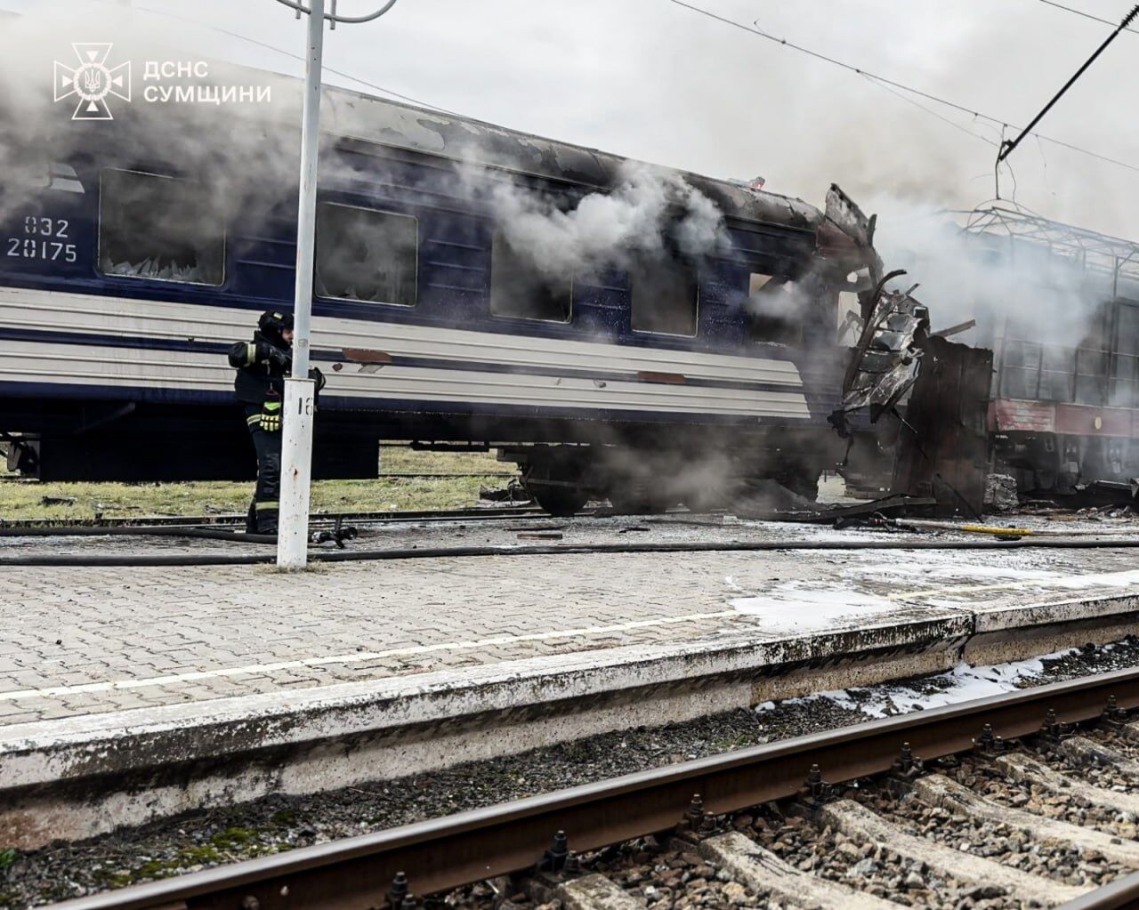 Оккупанты атаковали поезд Шостка – Киев на Сумщине: было два взрыва, пострадало много людей. Фото