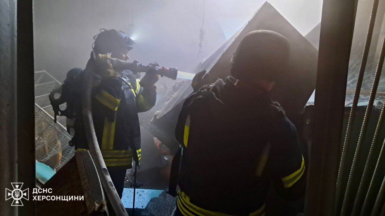 Сотні дронів і ракети, є жертви: РФ влаштувала комбіновану повітряну атаку на Україну. Усі деталі та фото