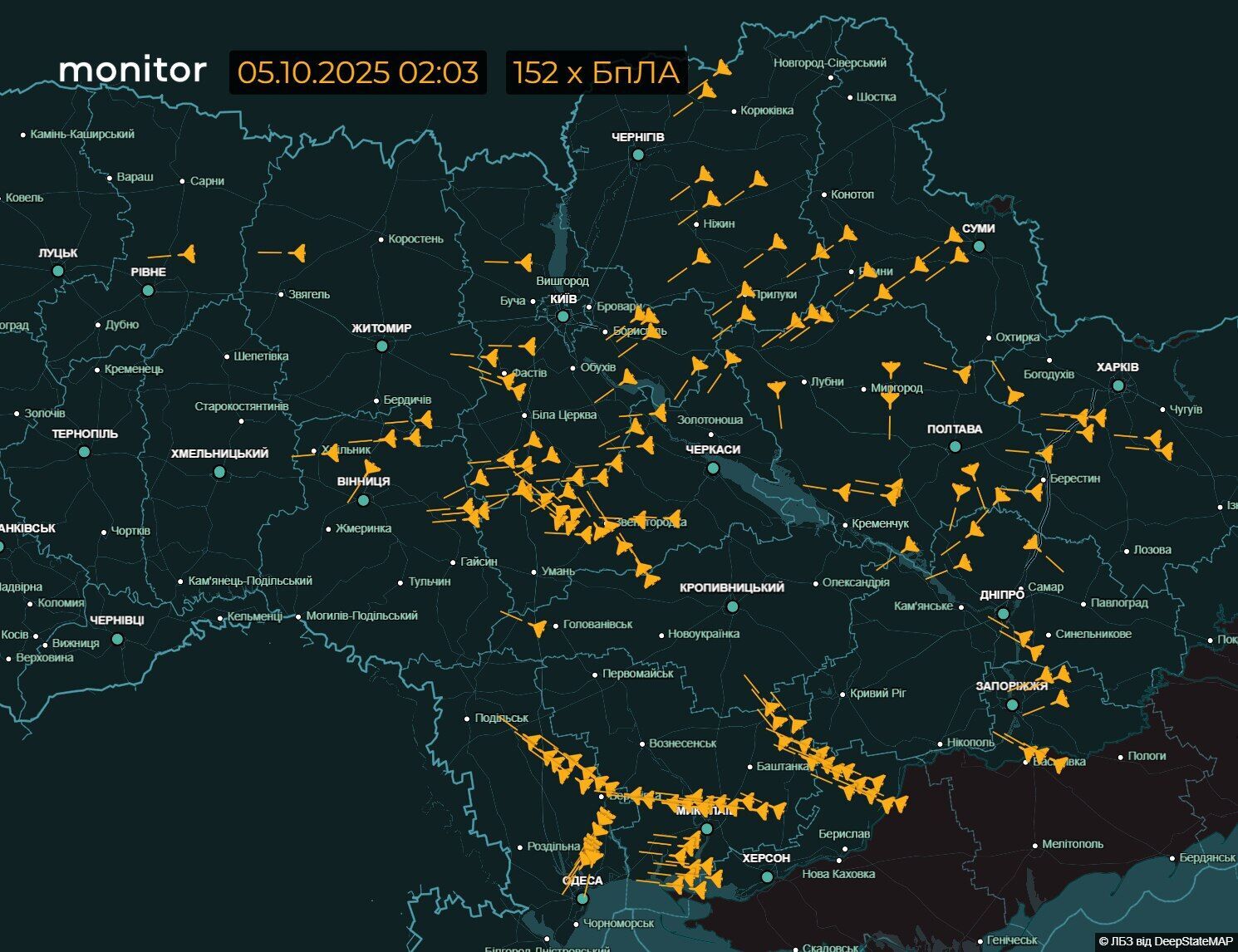 Сотні дронів і ракети, є жертви: РФ влаштувала комбіновану повітряну атаку на Україну. Усі деталі та фото