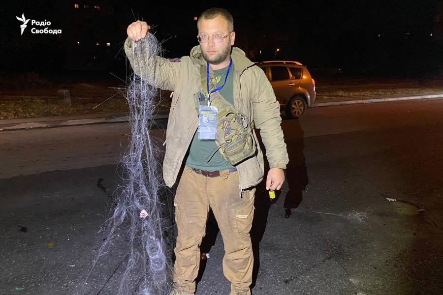 Оккупанты впервые ударили по Краматорску дроном на оптоволокне: попали в машину