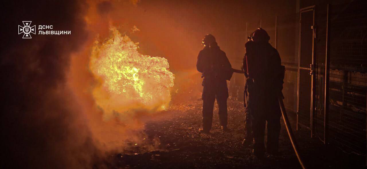 "Америка и Европа должны действовать": Зеленский прокомментировал массовую атаку РФ по гражданским украинцам