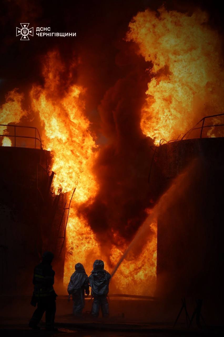 "Америка и Европа должны действовать": Зеленский прокомментировал массовую атаку РФ по гражданским украинцам