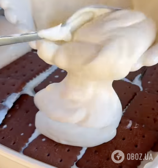 Без выпечки и теста: вкусный шоколадный десерт из четырех ингредиентов