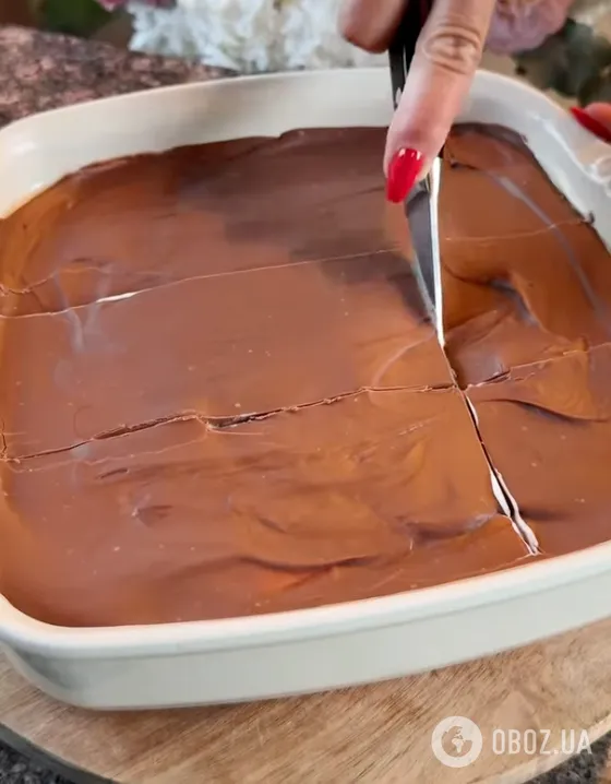 Без выпечки и теста: вкусный шоколадный десерт из четырех ингредиентов