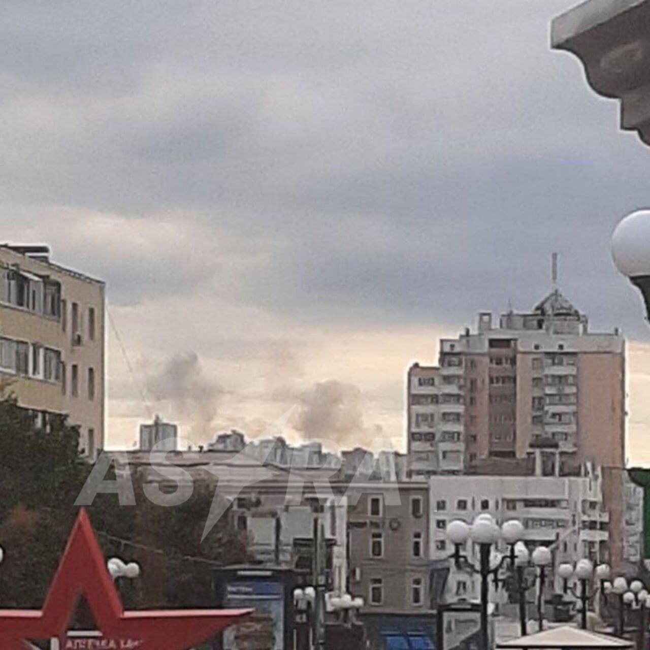 Дрони знову атакували підстанцію в російському Бєлгороді: піднявся дим, частина вулиць без світла. Фото і відео