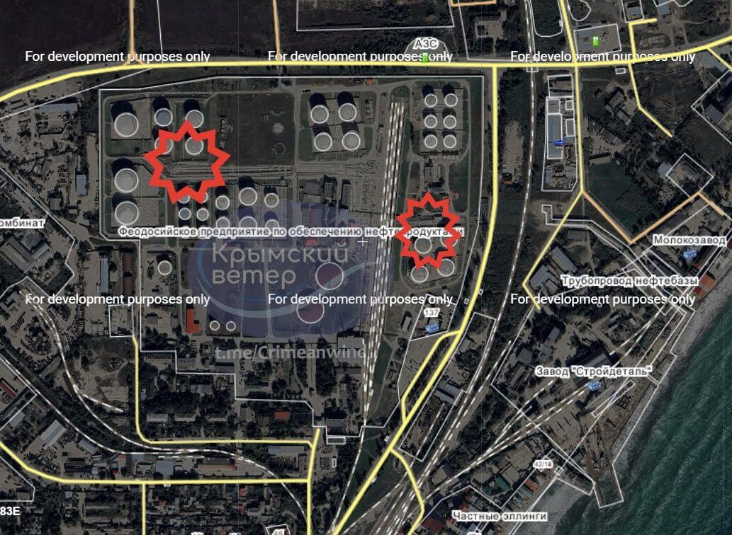 У Феодосії дрони уразили одну з найбільших нафтобаз Криму, спалахнула пожежа. Фото і відео