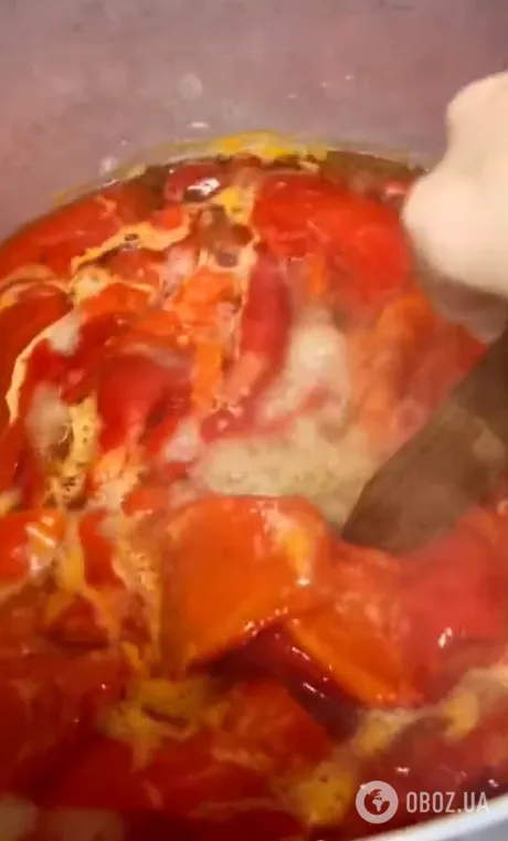 Как вкусно закрыть болгарский перец на зиму: с петрушкой и чесноком