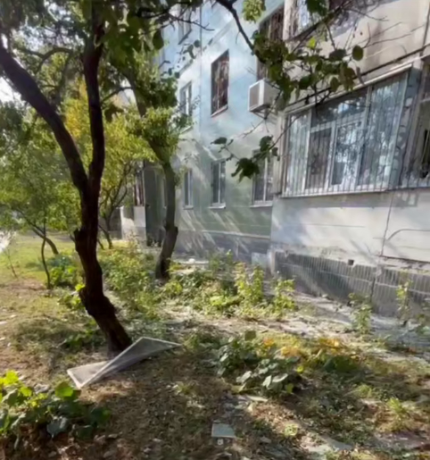 "Найбільше злякалися за дитину": мешканка Сум розповіла про момент ворожої атаки. Відео