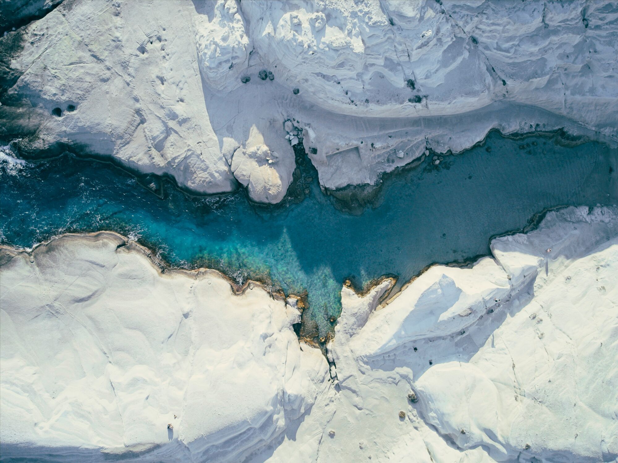 Чим вражає грецький "острів кольорів" Мілос: чому отримав таку назву