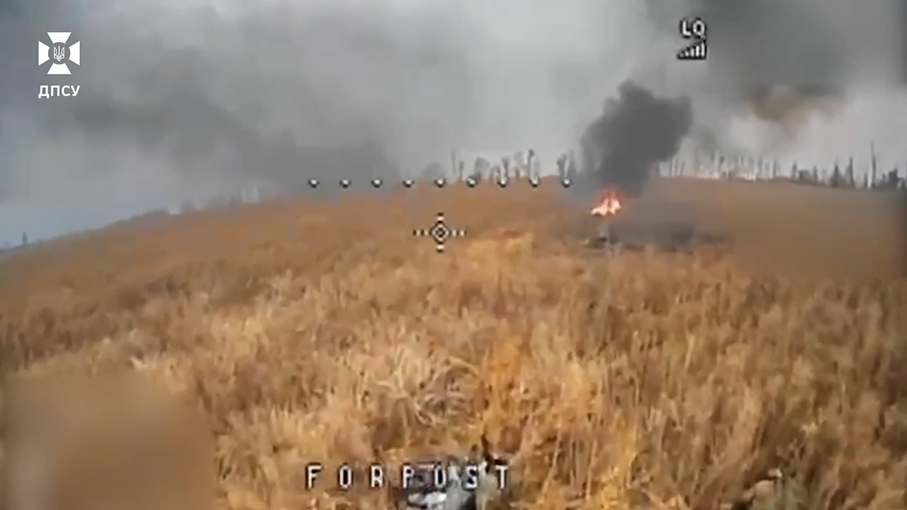 Окупанти задіяли мотоцикли та МТЛБ: прикордонники відбили масований штурм ворога  на Вовчанському напрямку. Відео