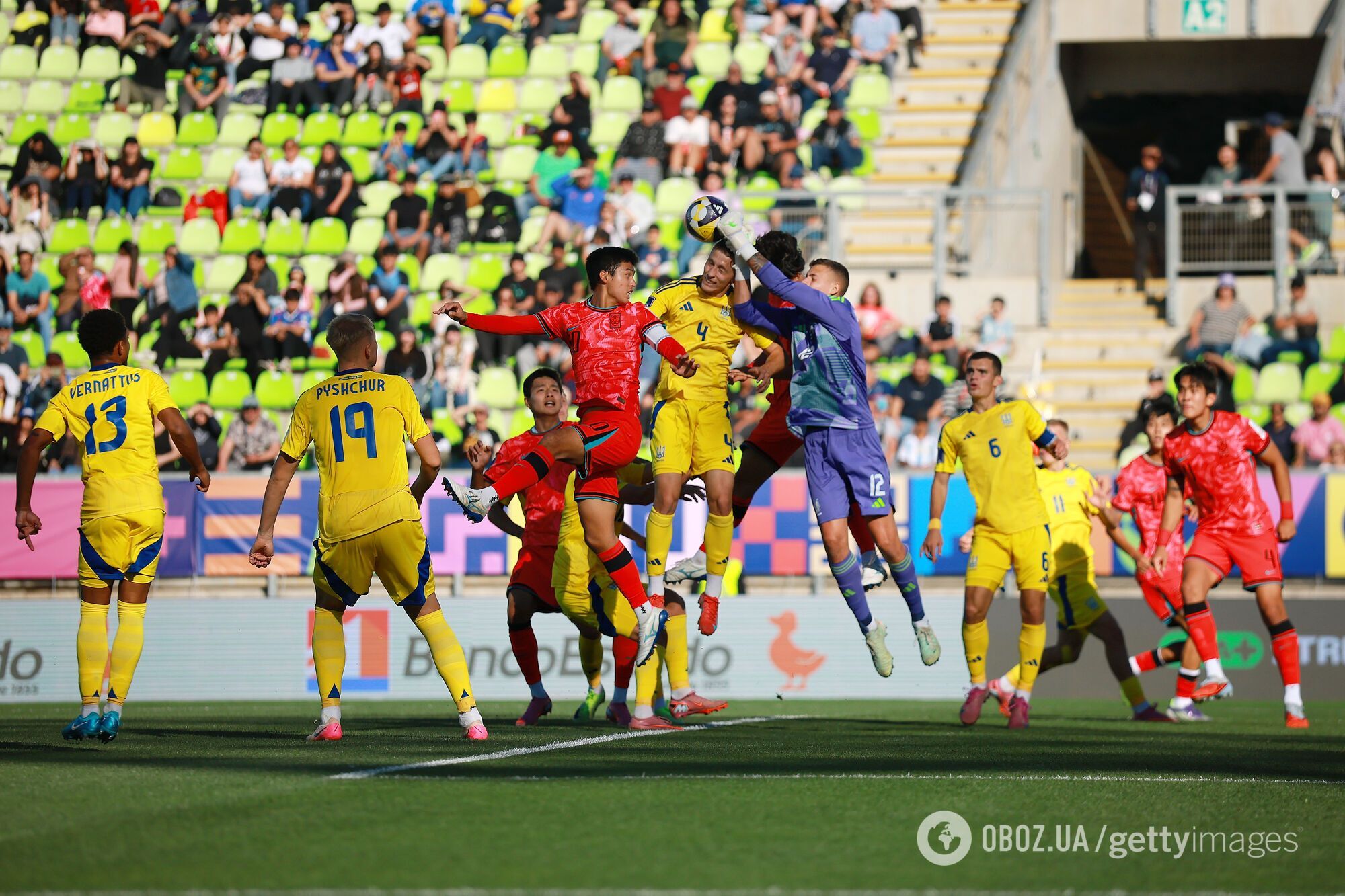 "Барселона" готова купить голкипера сборной Украины