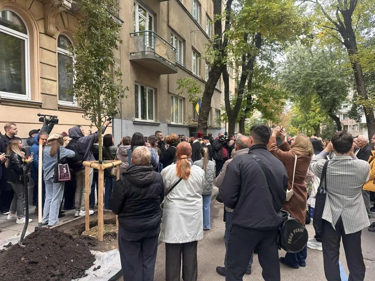 У Львові відкрили меморіальну таблицю Андрію Парубію. Фото