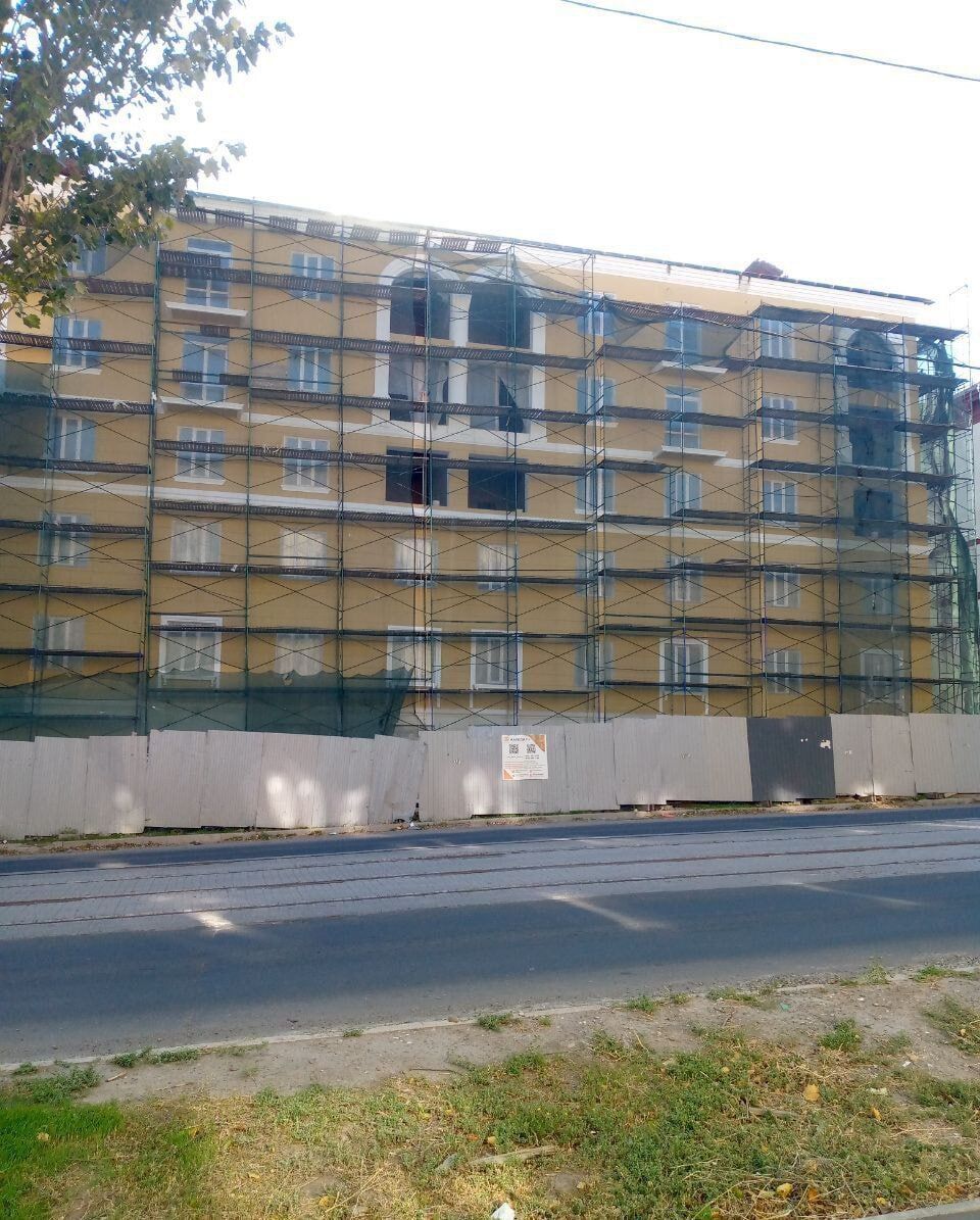 "Не вписались у план": окупанти хочуть знести десятки будинків у центрі Маріуполя, люди обурені