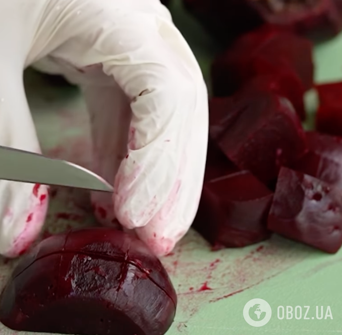 Полезный салат из свеклы с ароматным маслом: готовится на раз-два