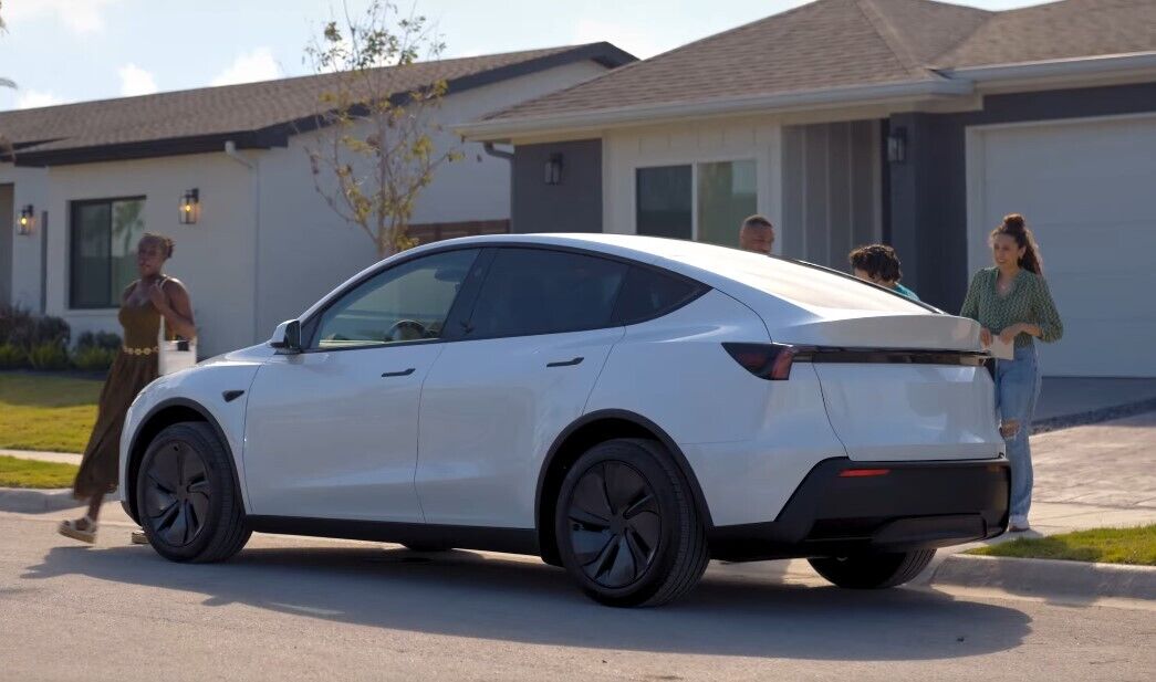 Tesla Model Y Standard