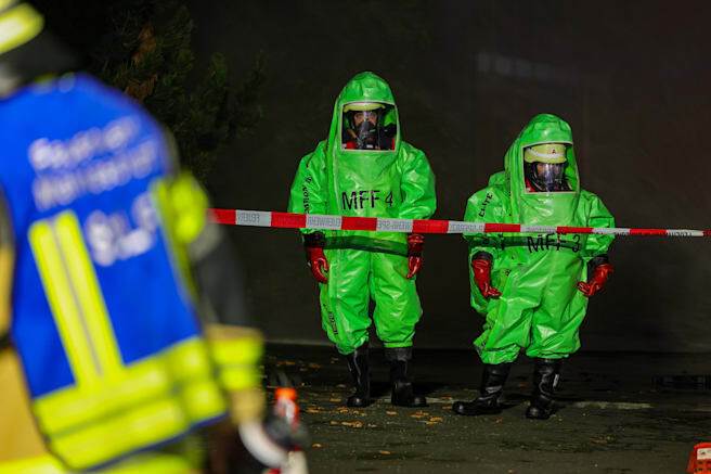 В Германии произошла авария на химзаводе, поднялся желтый дым: есть пострадавшие. Фото и видео