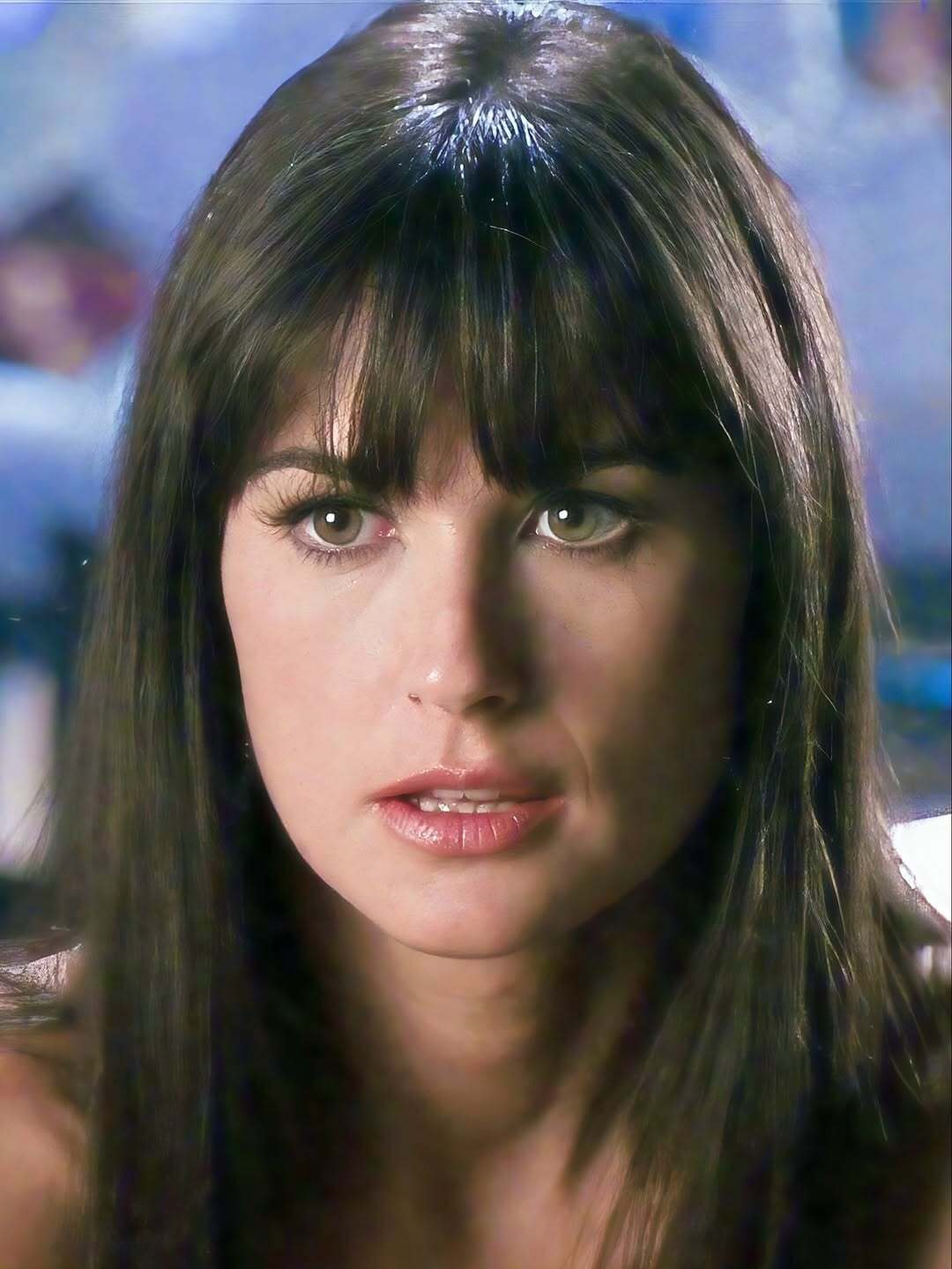 Деми Мур вернулась к своей культовой прическе, которую носила почти 30 лет назад. Фото тогда и сейчас