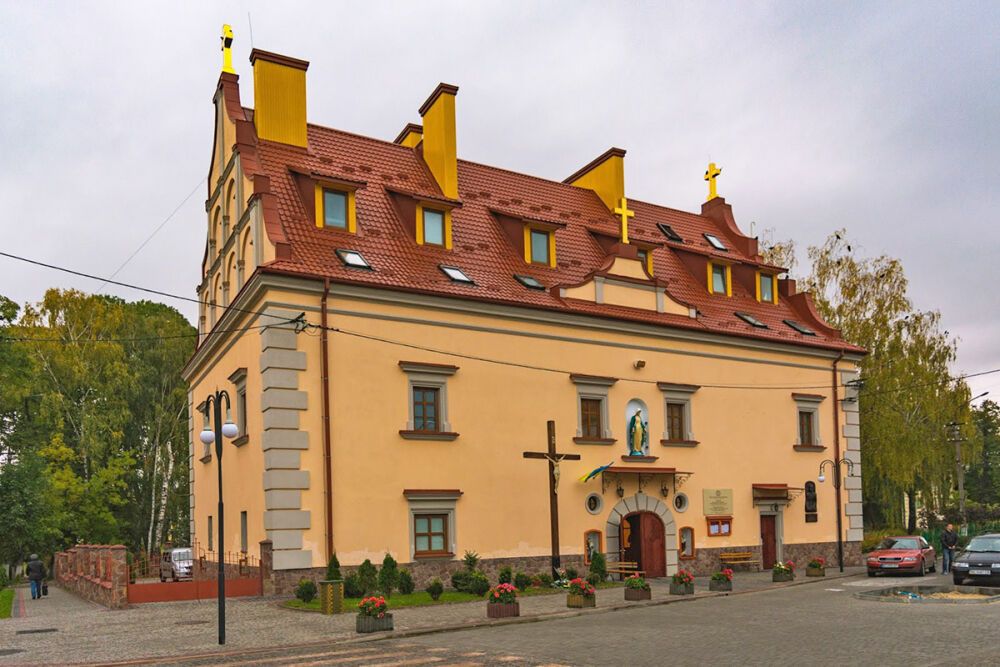 Интересные места Золочева