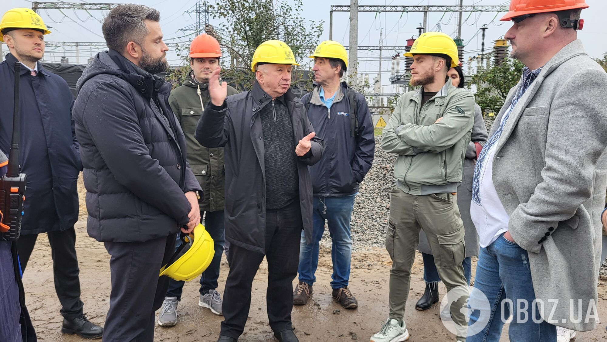 Депутатам показали одну з пошкоджених підстанцій на Чернігівщині