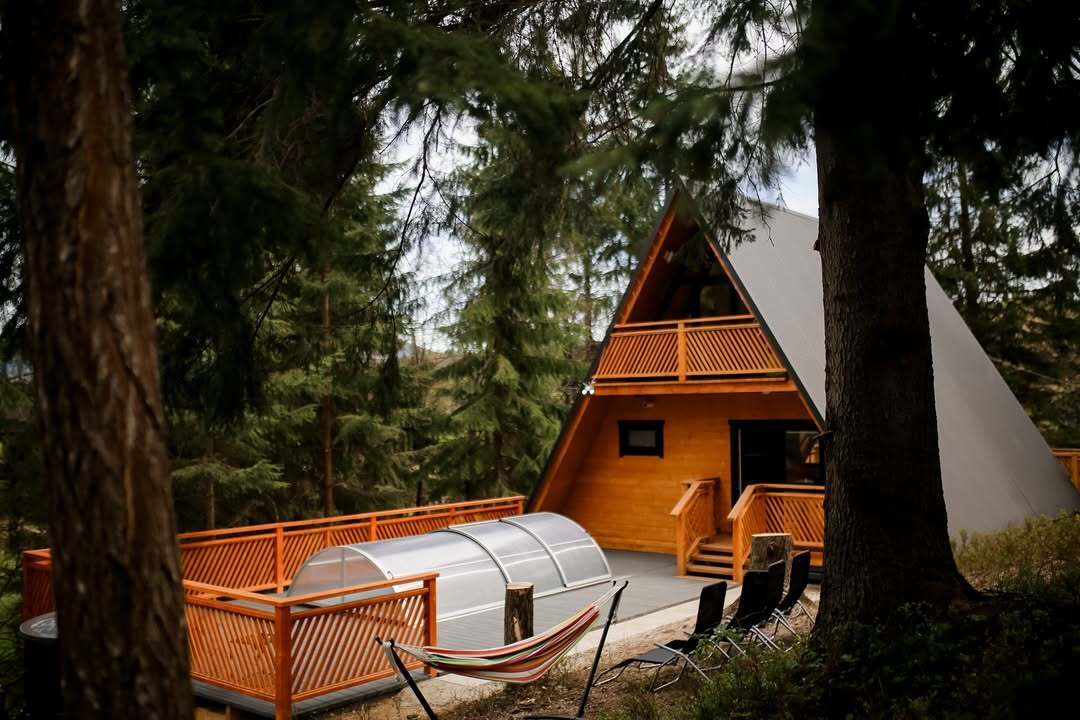 Коттеджи с бассейнами в Карпатах