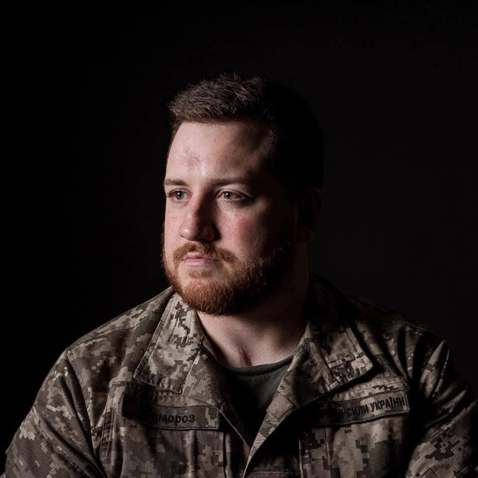 Ветеран ЗСУ про обов'язки Алієва під час війни: дегустація раків, пива і кальянів, а також "бухе водіння тактичного автомобіля Mersedes-Benz"