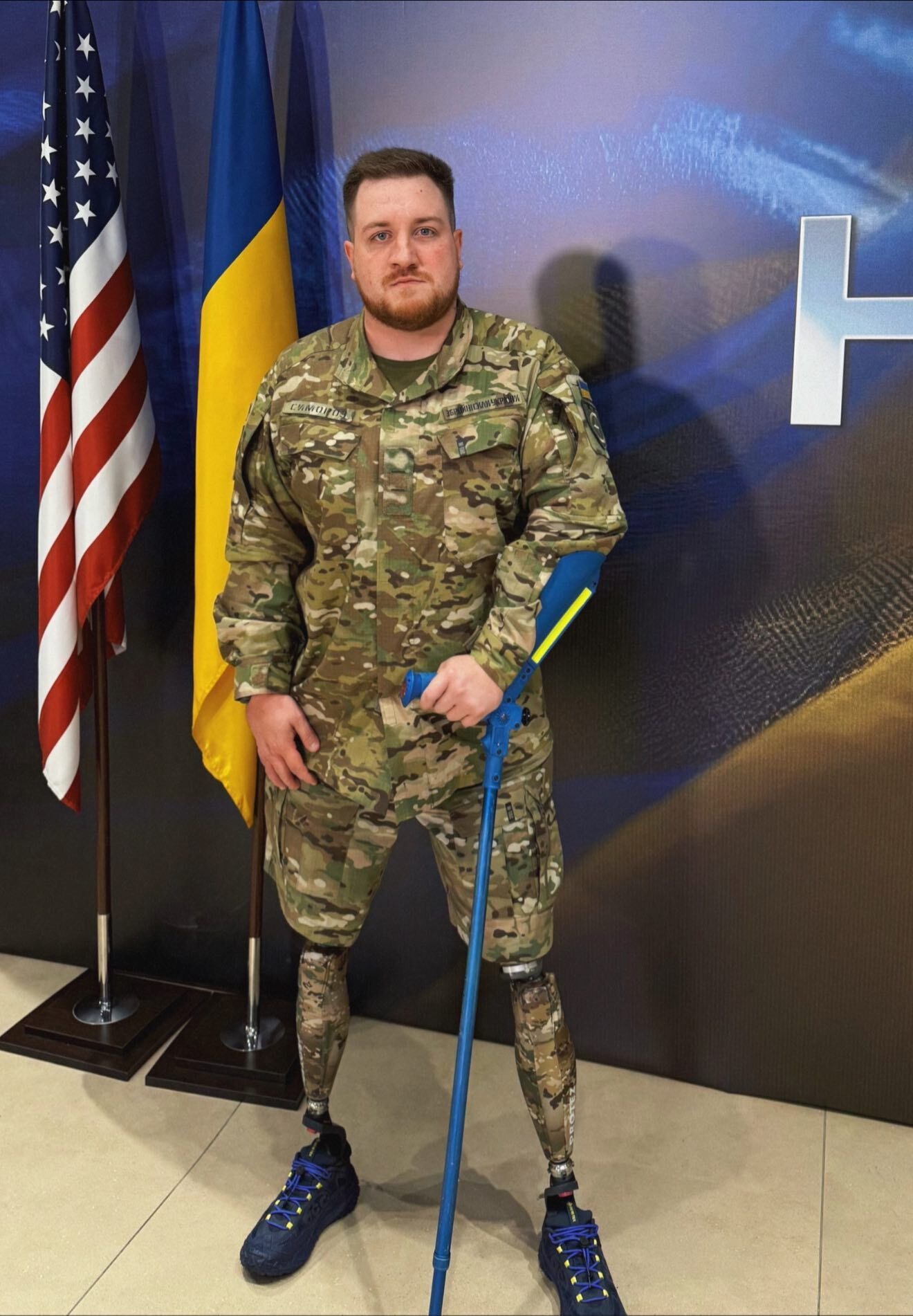 Ветеран ЗСУ про обов'язки Алієва під час війни: дегустація раків, пива і кальянів, а також "бухе водіння тактичного автомобіля Mersedes-Benz"