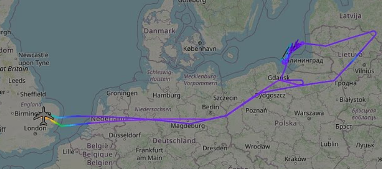 "Сделал петлю": сверхсекретный самолет-разведчик США заметили возле Калининграда