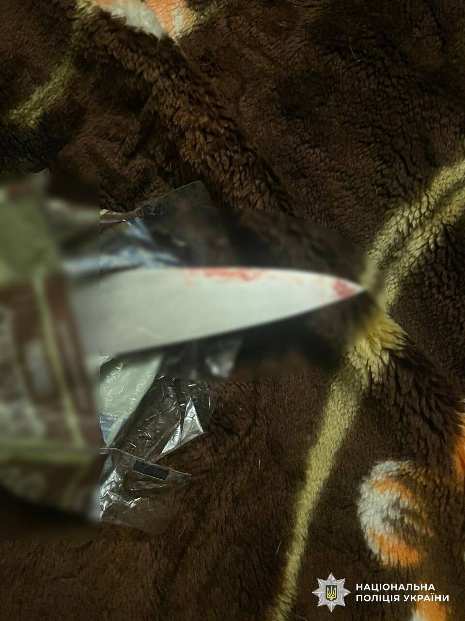 У Києві чоловік через ревнощі ледь не вбив нового обранця колишньої дружини. Подробиці та фото