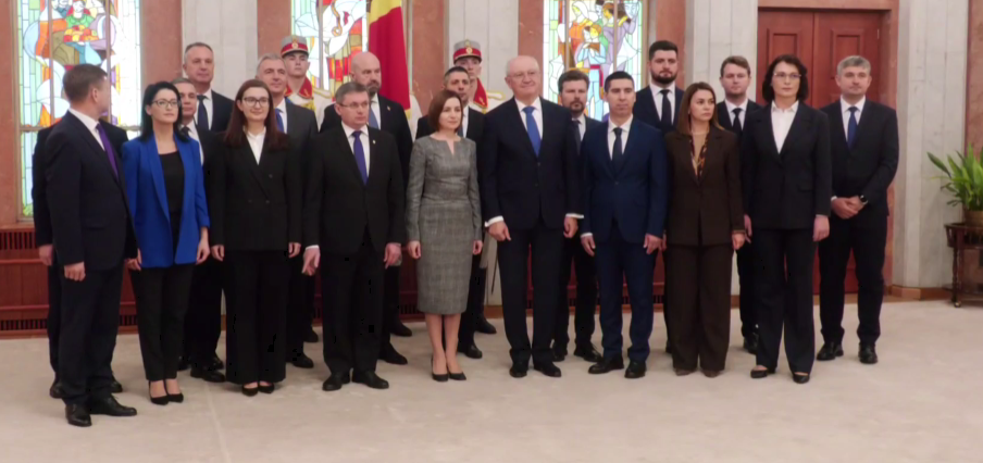 Прожив 20 років в Україні: уряд Молдови очолив фінансист, який має бізнес у Києві