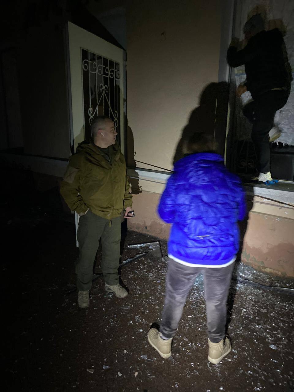 Войска РФ ударили по центральной площади Новгорода-Северского и Корюковке: фото с места