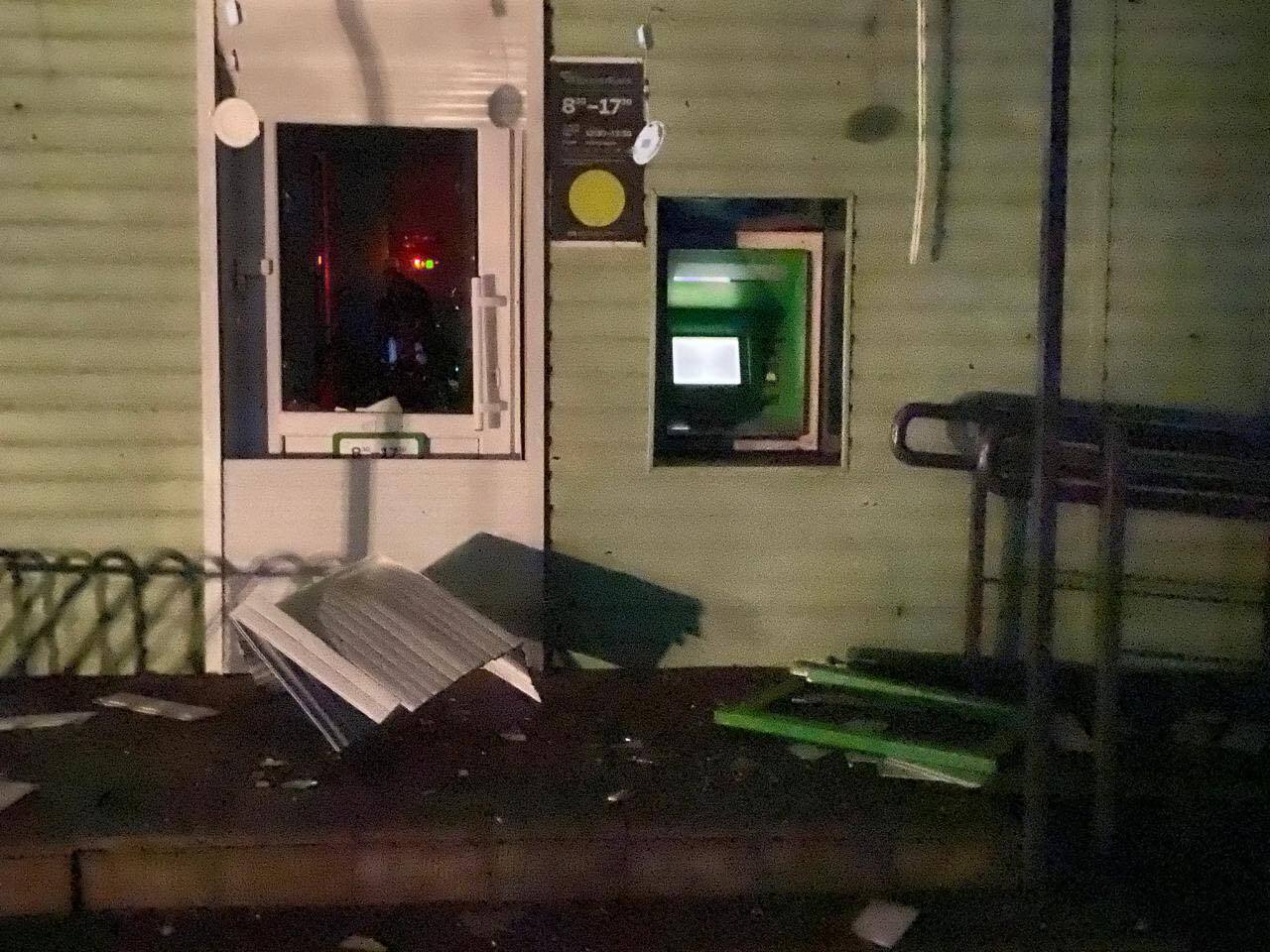 Войска РФ ударили по центральной площади Новгорода-Северского и Корюковке: фото с места