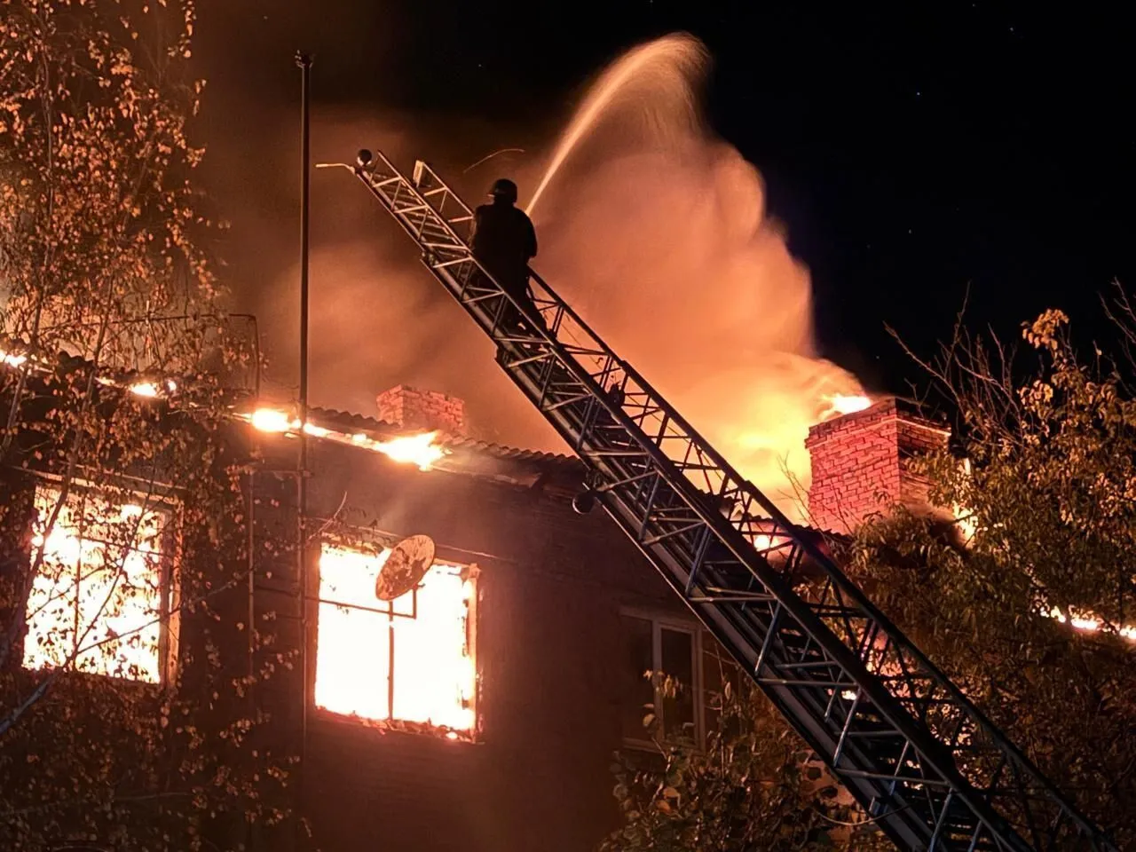 Росія уночі атакувала Україну дронами: сили ППО знешкодили 206 з 223 БпЛА