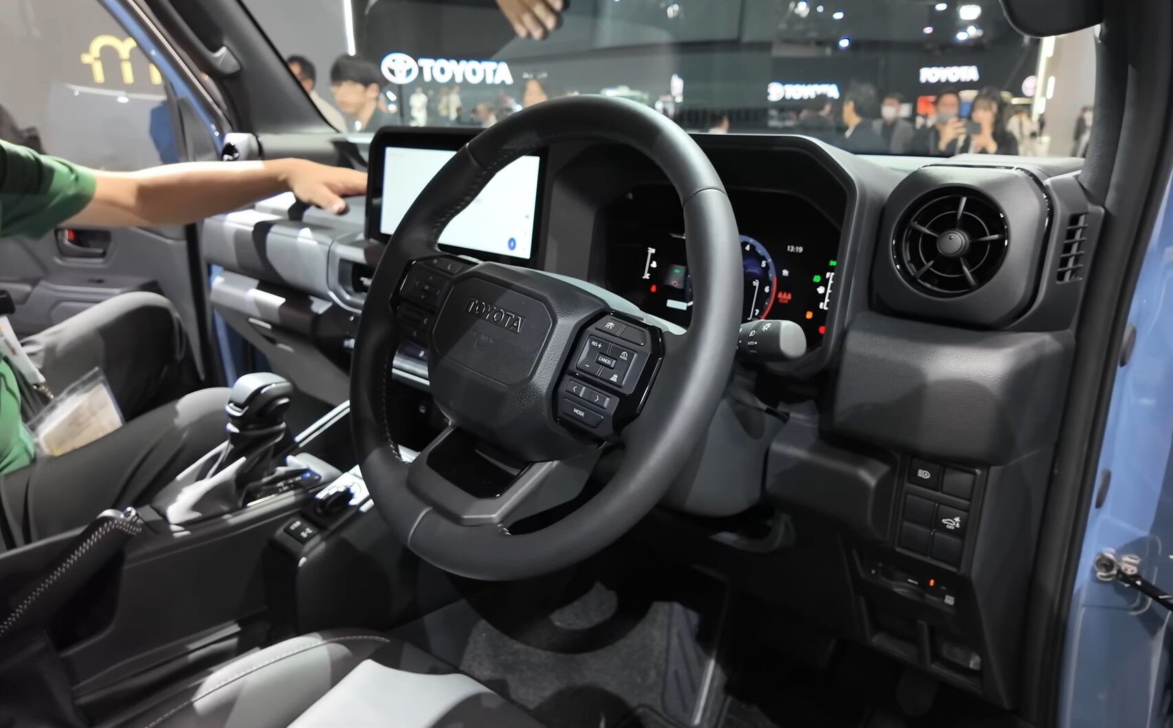 Toyota Land Cruiser FJ