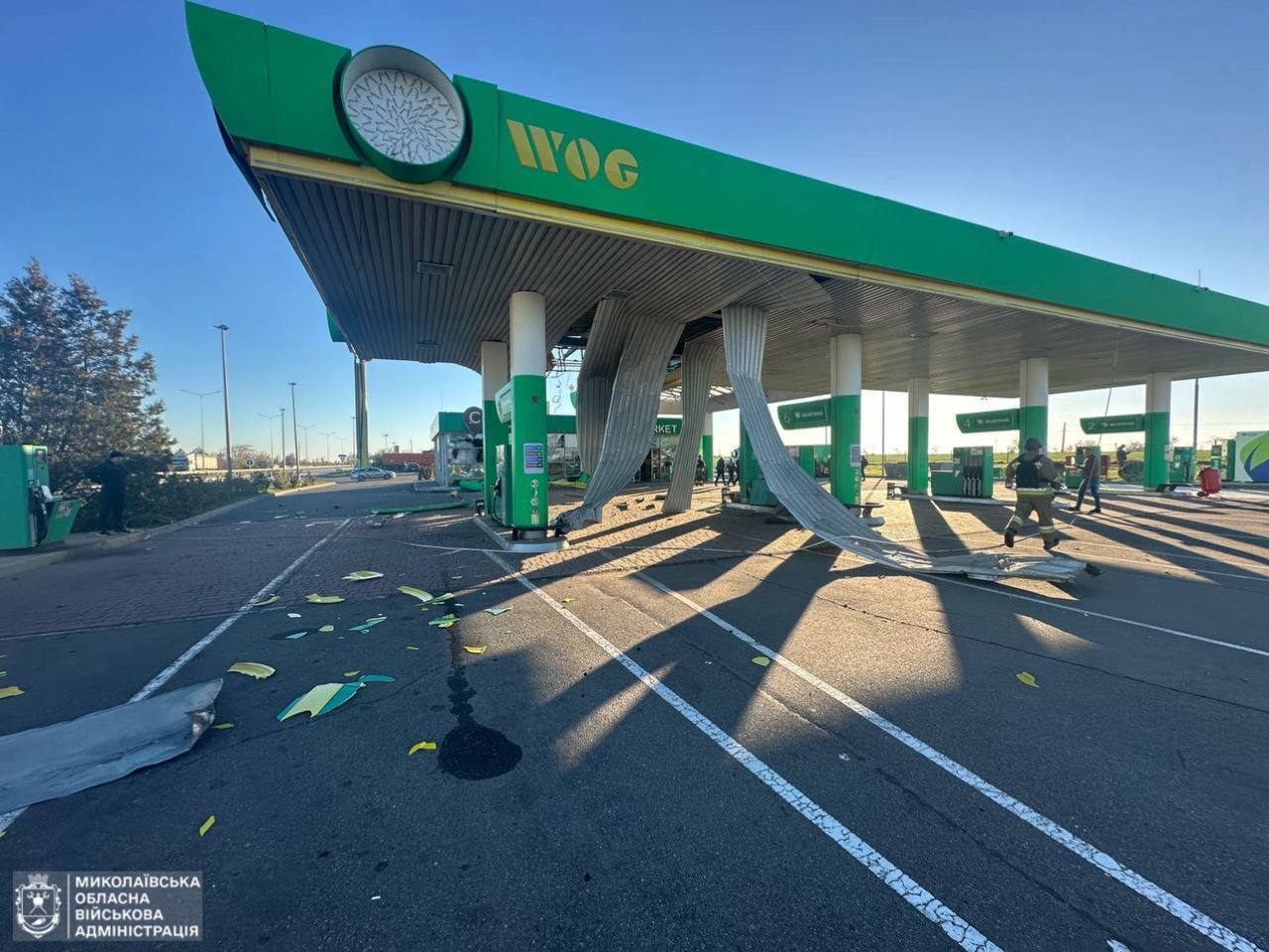 Удар врага баллистикой по Николаеву: погиб человек, среди 19 пострадавших - 9-летняя девочка. Фото и видео