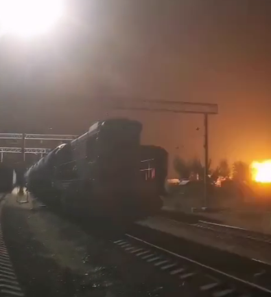 Уже третій приліт: у Ростовській області атакована тягова підстанція залізниці і пункт управління. Відео