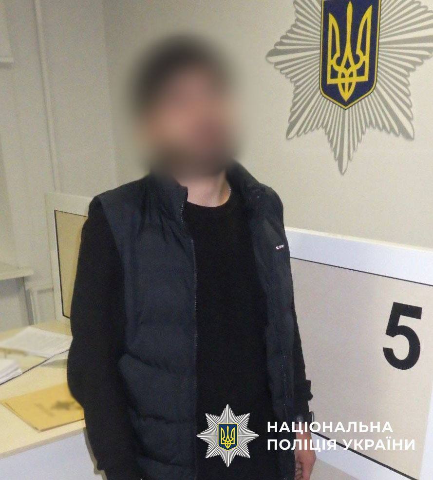 В Киеве иностранец в клубе едва не убил парня, который встал на защиту девушки. Все подробности, фото и видео