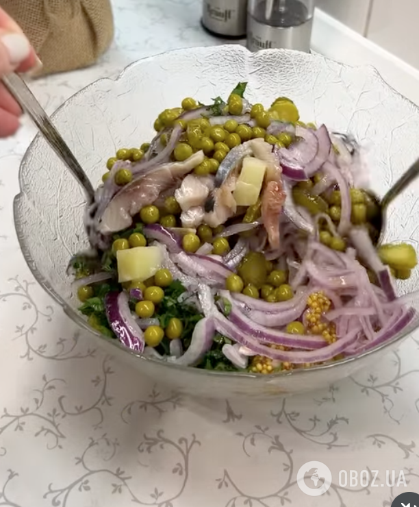 Полезный салат из сельди на каждый день: делимся элементарным рецептом