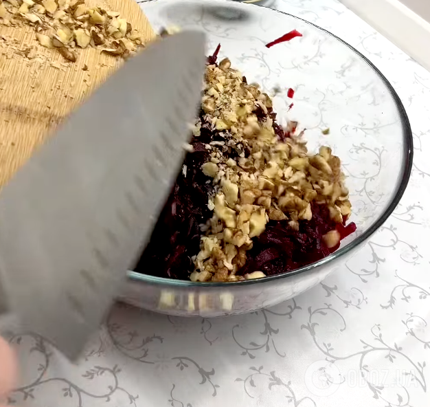 Салат із буряка "Карнавал" для новорічного столу: ділимося простим рецептом