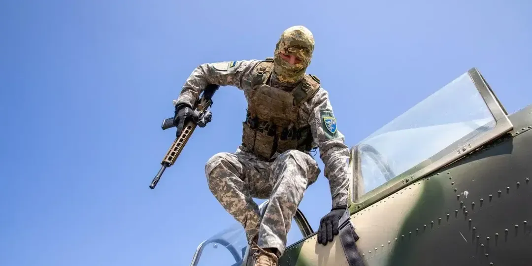 Не лише F-16: Нідерланди передали Україні "винищувач дронів" Як-52. Фото