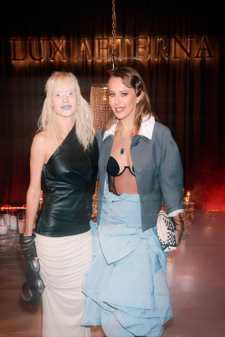 "Гола вечірка" під носом у Кремля: похресниця Путіна влаштувала "сатанинський шабаш" у свій день народження і розізлила росіян