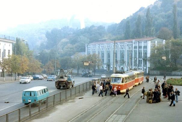 Приехал ради киевских трамваев: транспорт и столица в 1985 году на фотографиях иностранца