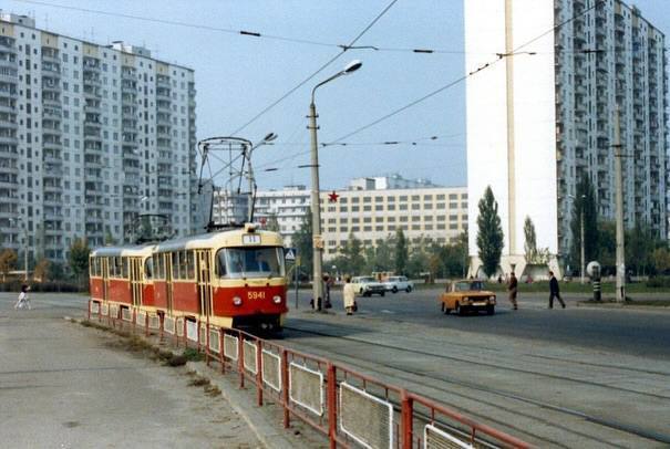 Приехал ради киевских трамваев: транспорт и столица в 1985 году на фотографиях иностранца